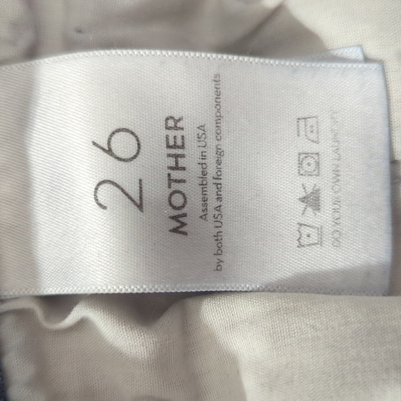 Mother Crop Step Chew Jeans Distressed Frayed Hem Size 26 Blue Denim - Picture 12 of 15